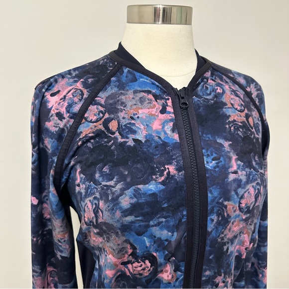 Lululemon Multi Color Jacket Mesh Inserts - Picture 3 of 4